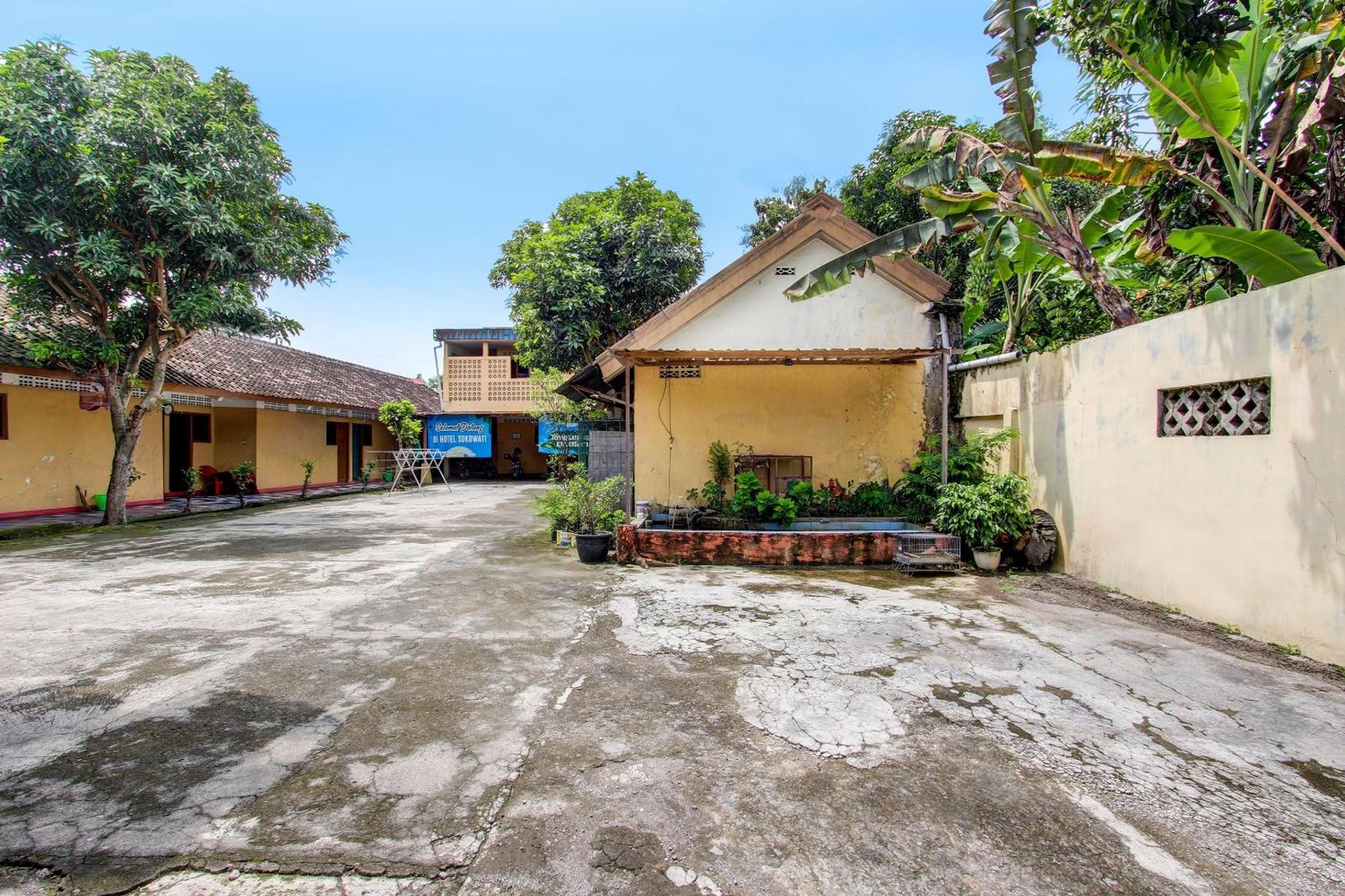 Spot On 92336 Hotel Sukowati Surakarta (Solo) Exterior foto
